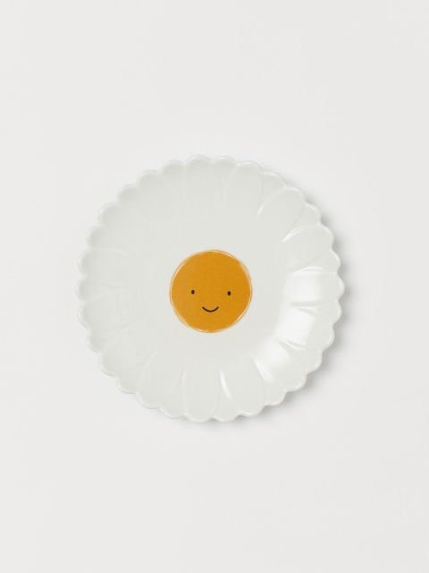 

H&M White & Yellow Flower-Shaped Plate