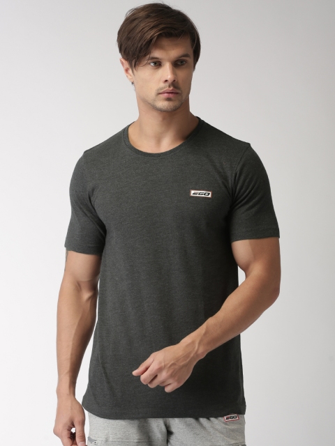 

2GO Men Charcoal Grey Solid Round Neck T-shirt