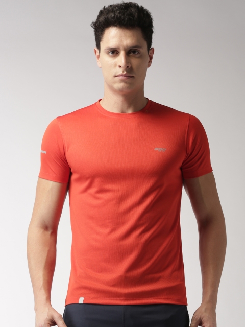 

2GO Men Red Solid Round Neck T-shirt