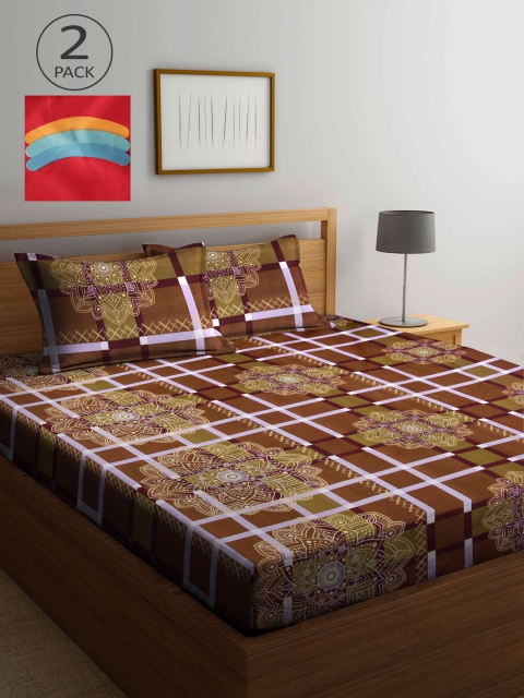 

KLOTTHE Red & Brown Geometric 210 TC 2 King Bedsheet with 4 Pillow Covers
