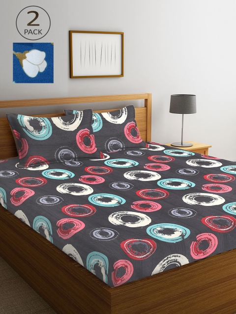

KLOTTHE Grey & Blue Geometric 210 TC 2 King Bedsheet with 4 Pillow Covers