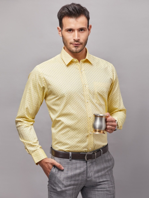 

Oxemberg Men Yellow Classic Slim Fit Printed Casual Shirt