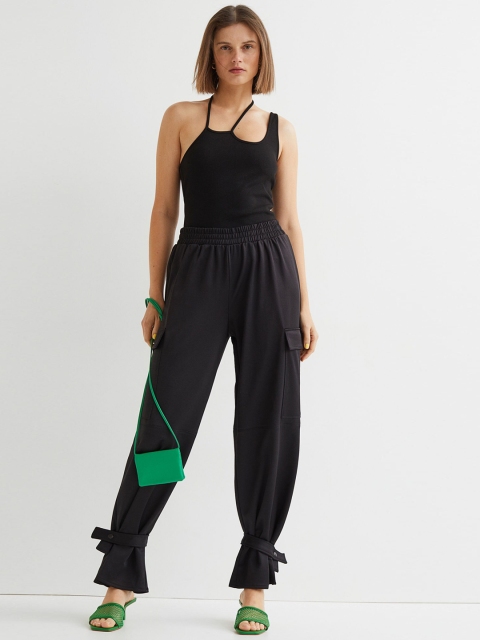 

H&M Women Black Jersey Cargo Trousers
