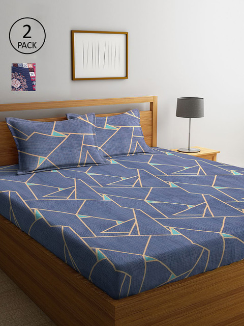 

KLOTTHE White & Blue Geometric 210 TC 2 King Bedsheet with 4 Pillow Covers