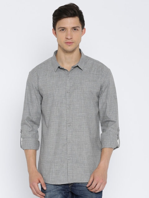 

Voi Jeans Men Grey Slim Fit Checked Casual Shirt
