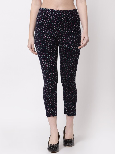 

KLOTTHE Women Black Printed Woolen Skinny-Fit Jeggings