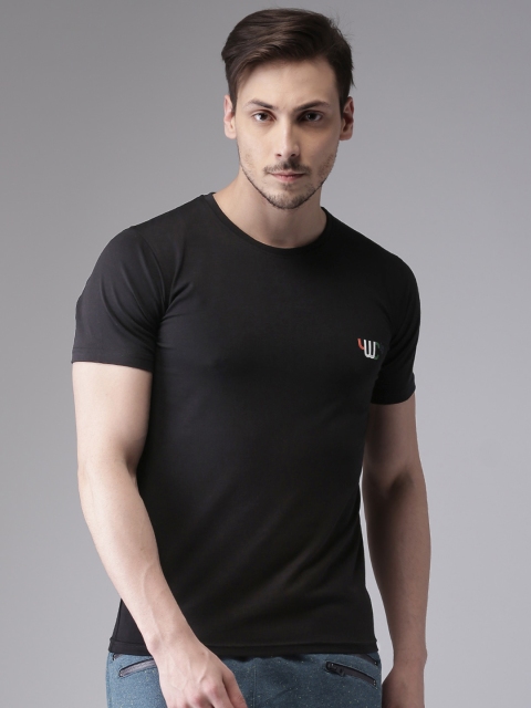 

YWC Men Black Solid Round Neck T-shirt