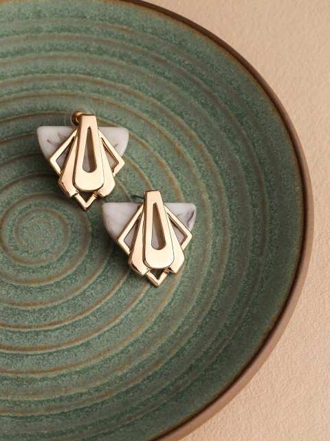 

shaze Gold-Toned Classic Ear Cuff Earrings