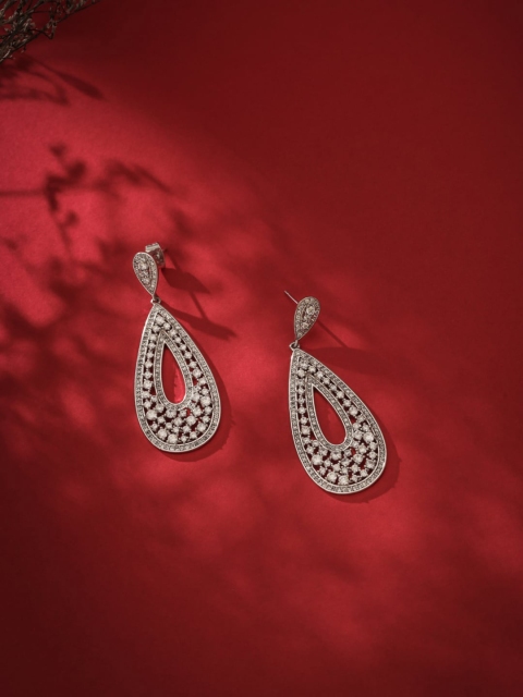 

shaze Silver-Toned Rhodium-Plated Cubic Zirconia Classic Drop Earrings