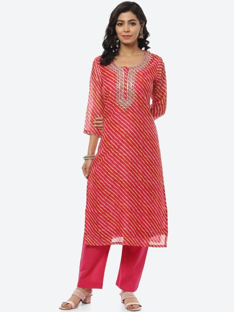 

Meena Bazaar Women Fuchsia Leheriya Printed Aari Work Chanderi Silk Kurta with Pyjamas