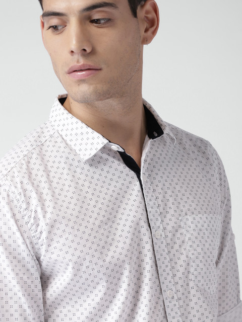 

HIGHLANDER Men White Printed Slim Fit Casual Shirt