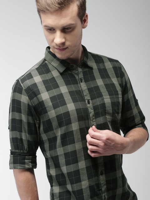 

HIGHLANDER Men Black & Grey Slim Fit Checked Casual Shirt