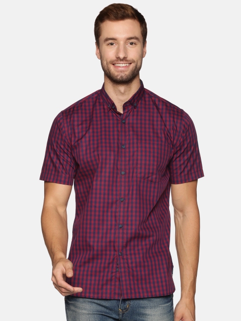 

DON VINO Men Maroon & Blue Relaxed Slim Fit Checked Casual Shirt