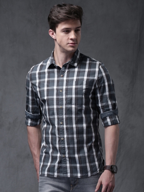 

WROGN Men Grey Slim Fit Checked Casual Shirt