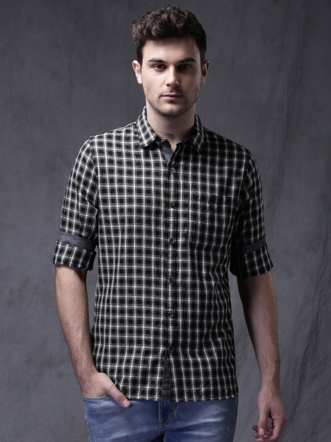 

WROGN Men Black & White Slim Fit Checked Casual Shirt