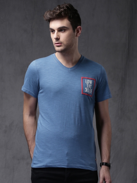 

WROGN Men Blue Solid T-shirt