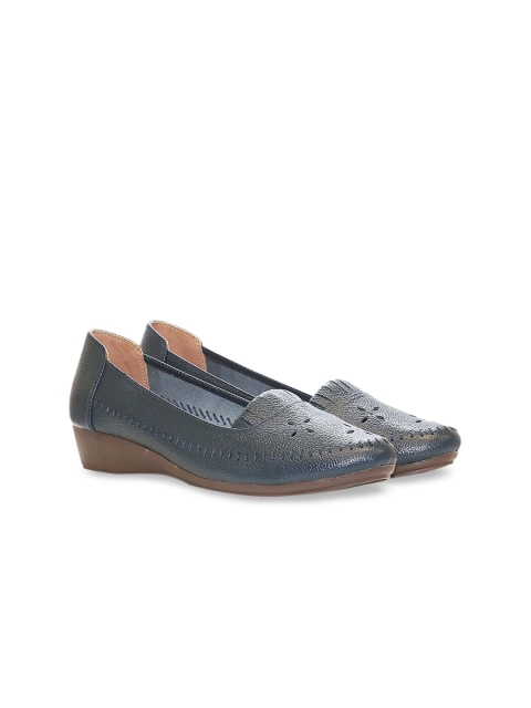

FOOTONS Women Blue Colourblocked Moisture Wicking Leather Ballerinas