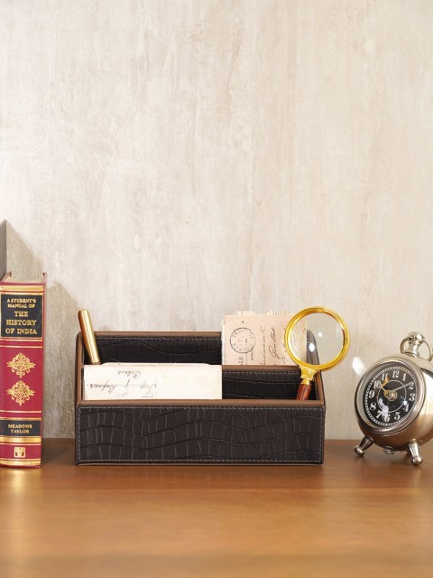 

Pure Home and Living Brown Solid Envelope Holder