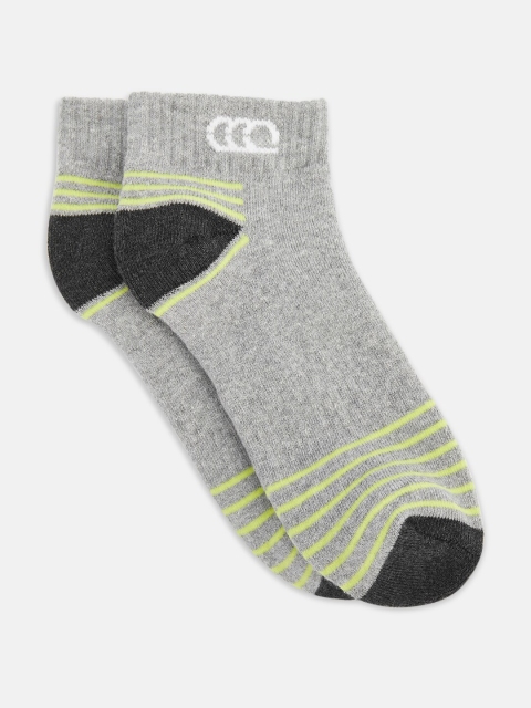 

Ajile by Pantaloons Women Grey & Black Colourblocked Ankle Length Socks