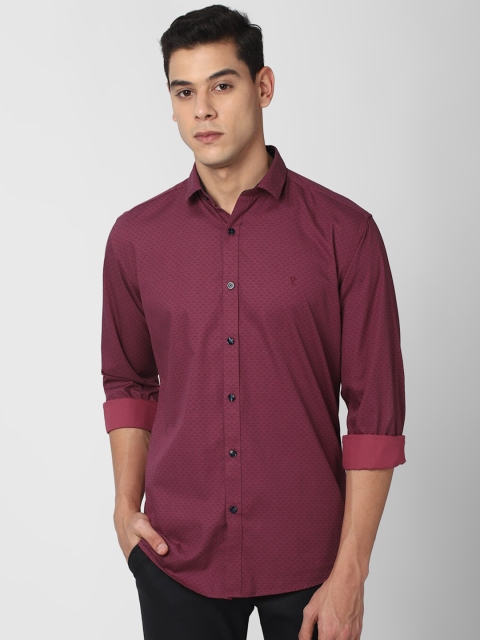 

V Dot Men Purple Slim Fit Printed Cotton Casual Shirt