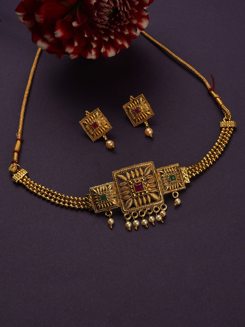 

SOHI Women Gold-Plated Peals-Studded Jewellery Set