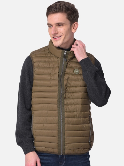 

Woodland Men Green Puffer Jacket