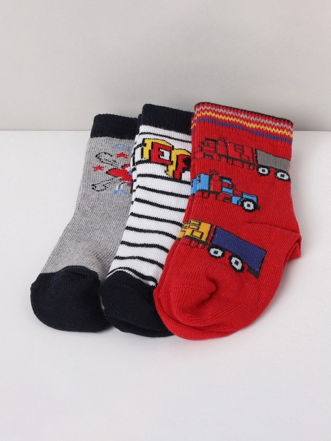 

max Boys Pack Of 3 Assorted Socks