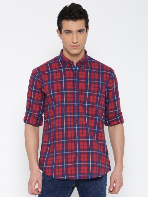 

Blackberrys Men Red & Navy Checked Slim Fit Casual Shirt