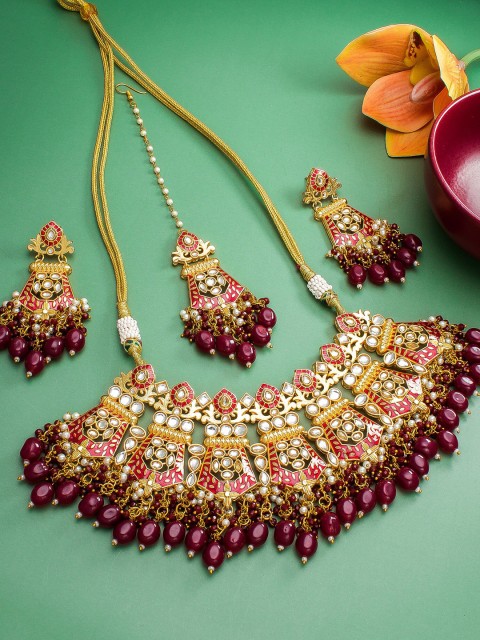 

aadita Gold-Plated Maroon Kundan and Pearl-Studded Jewelry Set