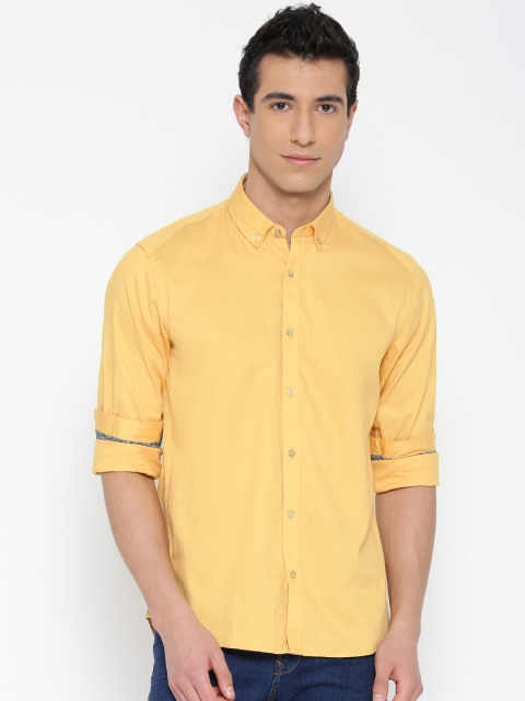 

Blackberrys Men Yellow Slim Fit Solid Casual Shirt