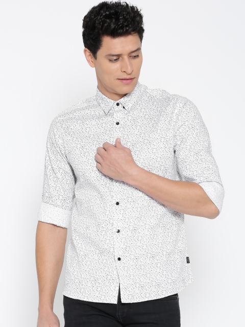 

Blackberrys Men White Slim Fit Printed Casual Shirt