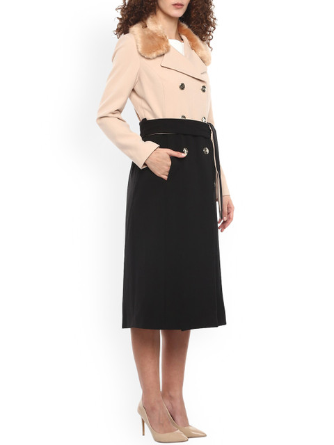 

Rinascimento Women Black Beige Lightweight Longline Tailored Jacket