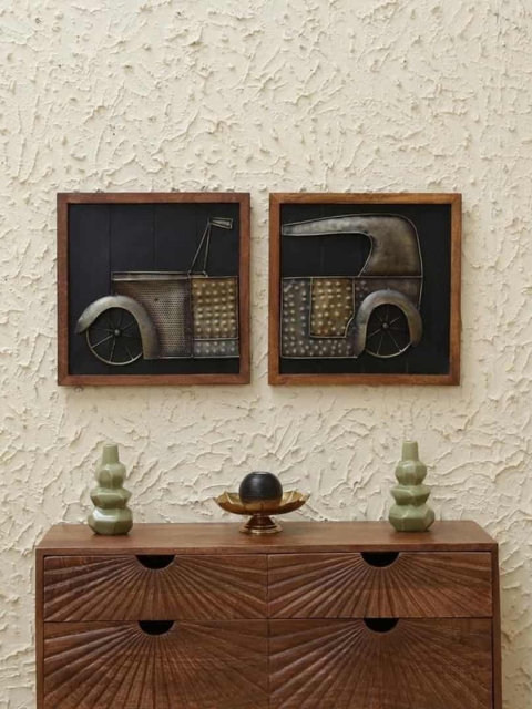 

vedas Metallic & Brown Frame Vintage Car Wall Hanging Decor