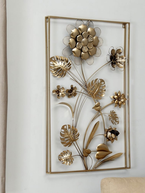 

vedas Metallic-Toned Floral Wall Dcor