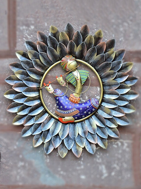 

vedas Metallic-Toned & Blue W-Shaurya Musician Bansuri Wall Dcor
