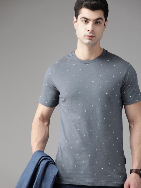 

Roadster Men Grey Geometric Printed Pure Cotton T-shirt