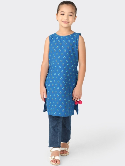 

Fabindia Girls Blue & Brown Floral Printed Cotton Kurta