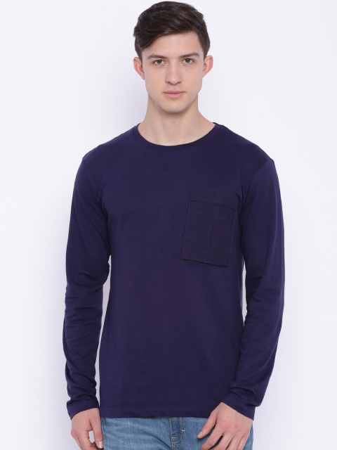 

Blue Saint Men Navy Solid Slim Fit Round Neck T-shirt, Navy blue
