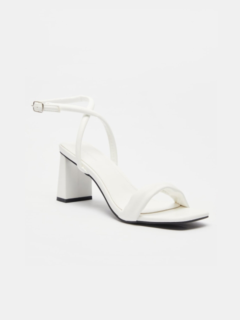 

shoexpress White Embellished PU Block Sandals