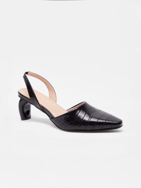 

shoexpress Black Textured PU Block Pumps