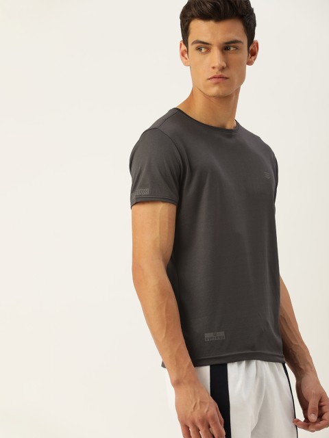 

Sports52 wear Men Grey Colourblocked Training or Gym T-shirt