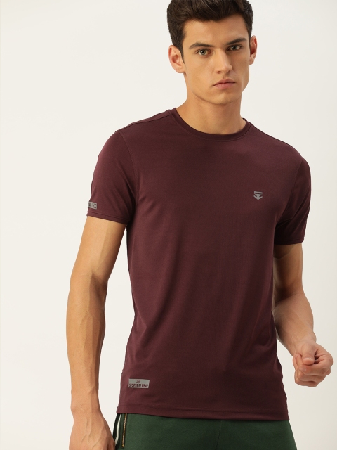 

Sports52 wear Men Burgundy Solid Round Neck raining or Gym T-shirt
