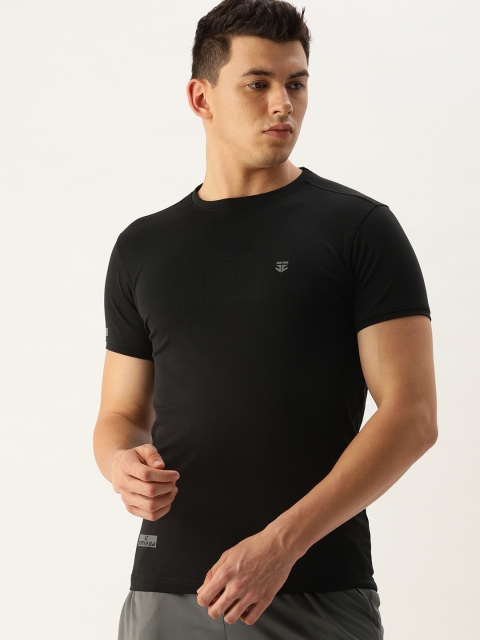 

Sports52 wear Men Black Printed Detail T-shirt