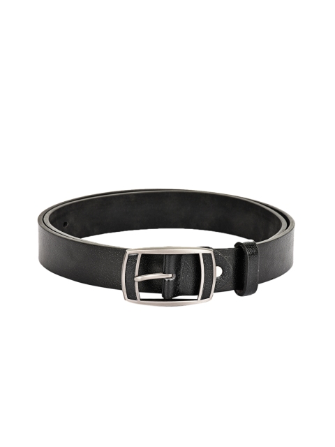 

BuckleUp Men Black Leather Belt