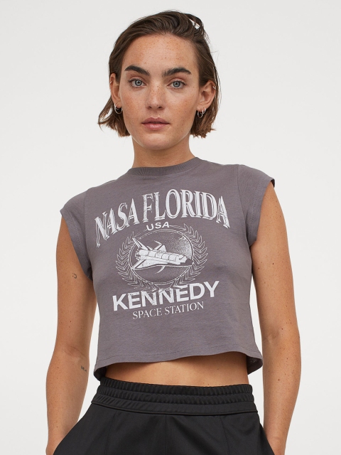 

H&M Women Grey Printed Short Jersey Top