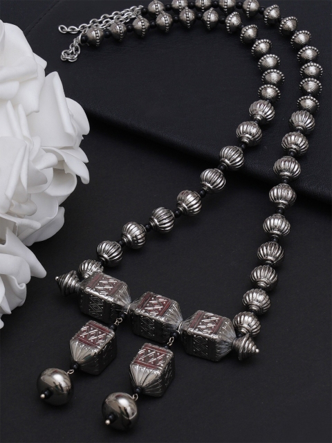 

KARATCART Women Silver-Plated Oxidised Necklace