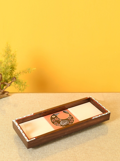 

AAKRITI ART CREATIONS Brown & Beige Patterned Trays