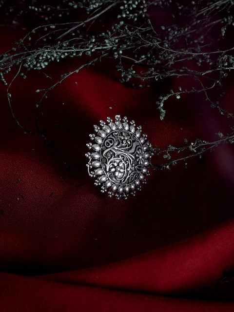 

ZeroKaata Silver-Toned & Plated Floral Design Detailed Oxidised Finger Ring