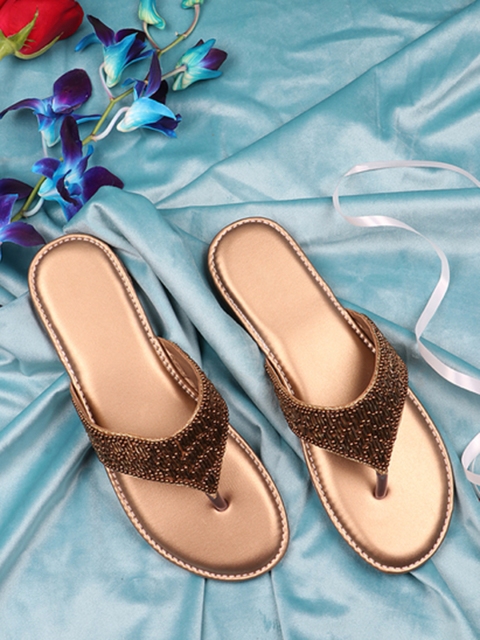 

THE WHITE POLE Women Gold-Toned Embellished Leather Ethnic Open Toe Flats