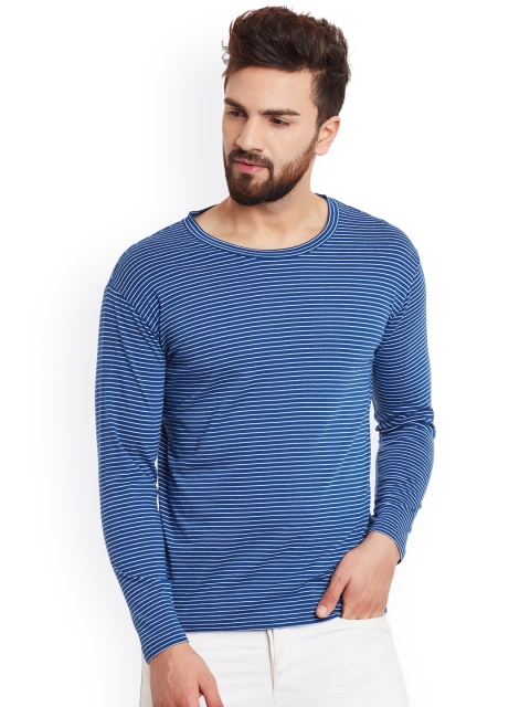 

Hypernation Men Blue & White Striped Round Neck T-shirt